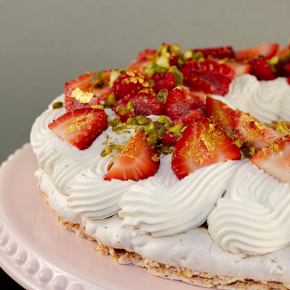 Signature Medium Pavlova